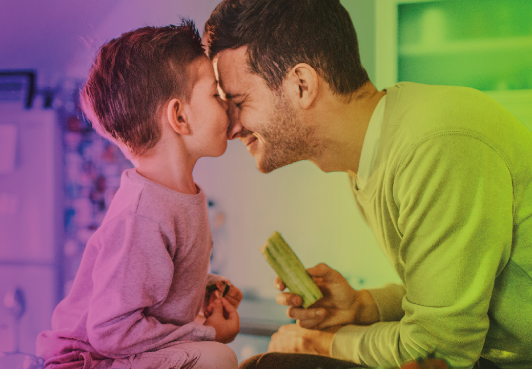 Vater mit Sohn Gesicht an Gesicht